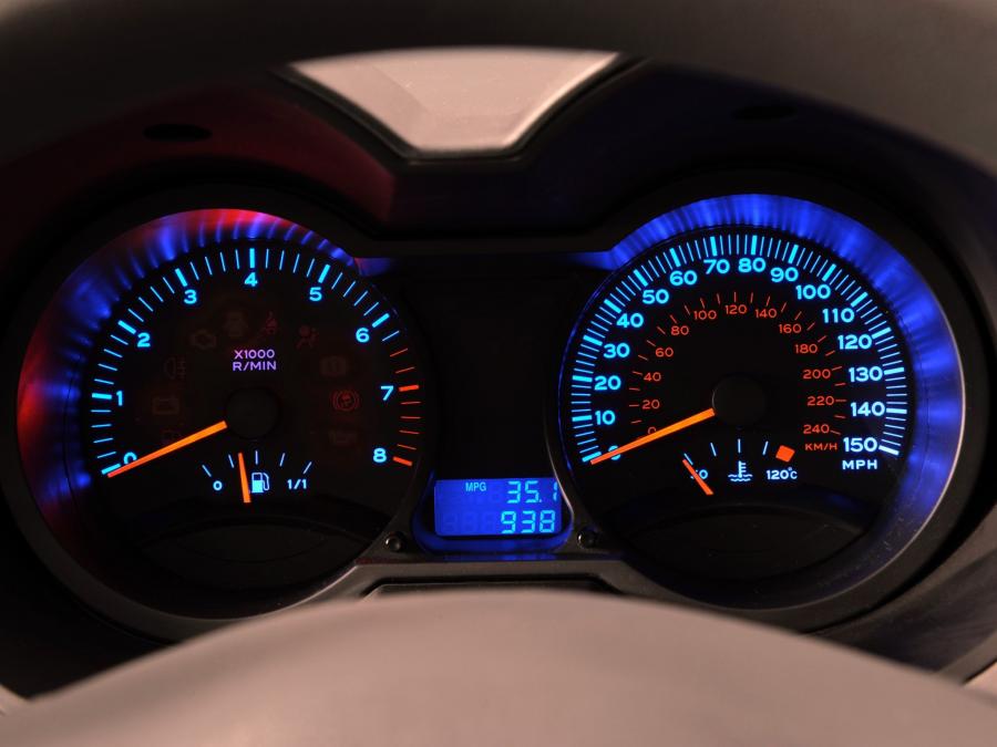 Панель приборов Proton Satria Neo 2006 года  (фото 8 из 23)